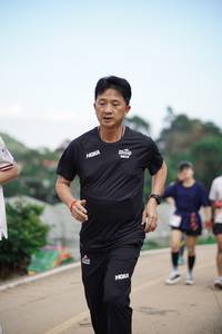 BIB: 
                            <button type="button" onclick="openModal(18895701)" class="btn btn-primary btn-sm float-right btn-popup" data-toggle="modal" data-target=".modal-high-quality">
                        <i class="fas fa-shopping-cart"></i> Add to Cart
                    </button>
                                            <button type="button" onclick="isThisMe(18895701, true)" class="btn btn-success btn-sm float-right btn-popup btn-isme hidden" data-toggle="tooltip" data-placement="bottom" title="นี่คือรูปของคุณใช่ไหม คลิกที่นี่เพื่อเอาเข้าอัลบั้ม">
                        <i class="fas fa-plus"></i> Add to album
                    </button>
                    <button type="button" onclick="isThisMe(18895701, false)" class="btn btn-warning btn-sm float-right btn-popup btn-isnotme hidden">
                        <i class="fas fa-ban"></i> Remove from album
                    </button>